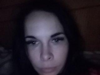 Milana2411 bongacams