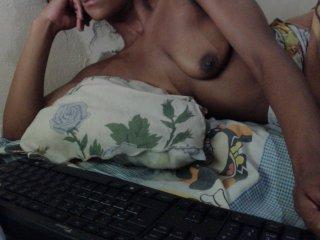 MissHottie24 bongacams