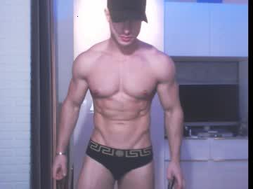 muscleboytop chaturbate