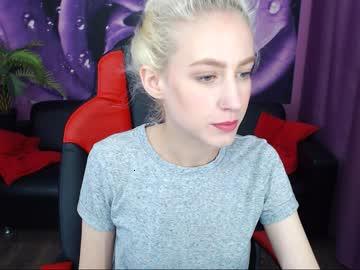 naomi_colins chaturbate