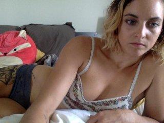 Naughty-Pixie bongacams