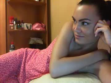 newcamelia2000 chaturbate