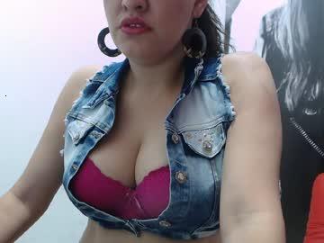 nicollesexypussy chaturbate