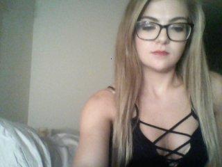 NikkiBreaker1 bongacams