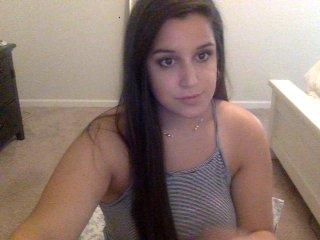 nikki14bby bongacams