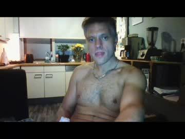 niko8319 chaturbate