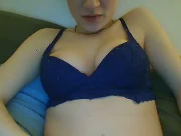 petiteblondexo chaturbate