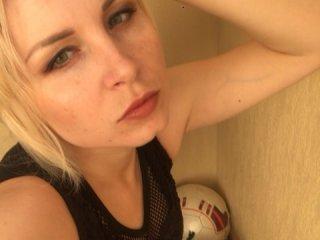 Playfulcat777 bongacams