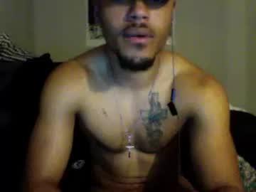 prettyboyjohn2545 chaturbate