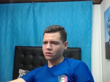 puma_latinhot chaturbate