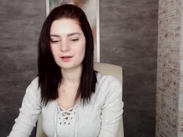 renee_crystall chaturbate