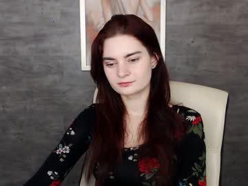 renee_crystall chaturbate