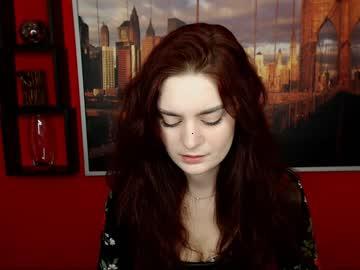 renee_crystall chaturbate