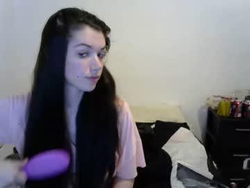 riah18 chaturbate