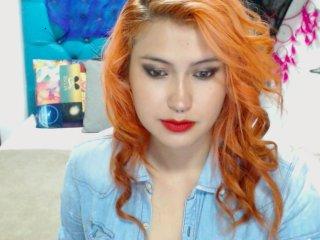 RoxanneFox bongacams