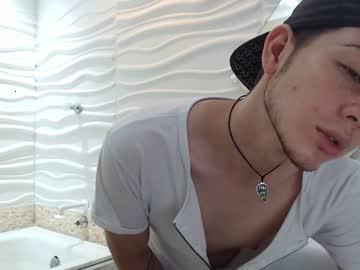 sara_wells chaturbate