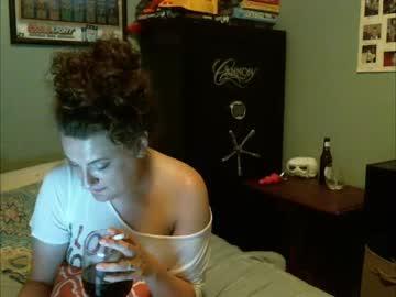 sluttymilf87 chaturbate