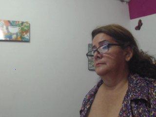 stefany-belly bongacams