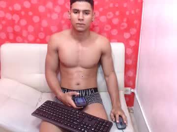 strongmusclehot20 chaturbate