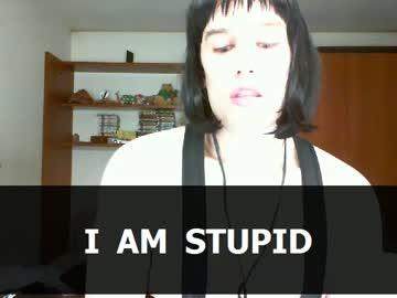 stupidtravcatgirl chaturbate