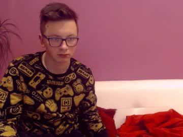 thomasson_singer chaturbate