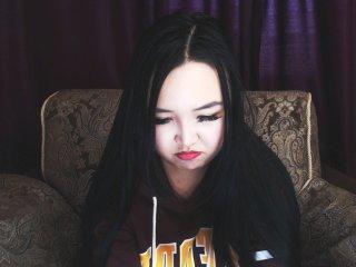 TienEmmy bongacams