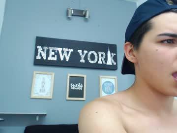 tomas_wolf chaturbate