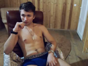 tonihardd chaturbate