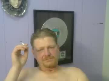 touchmypiercedcock chaturbate