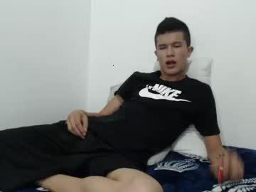 tyler_collins chaturbate