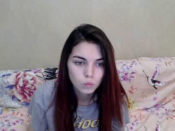 vikkisweet chaturbate