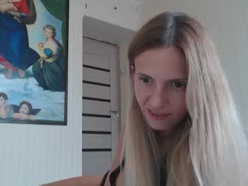 yadviga_your_world chaturbate