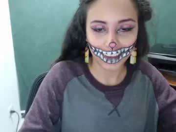 zoeluz chaturbate